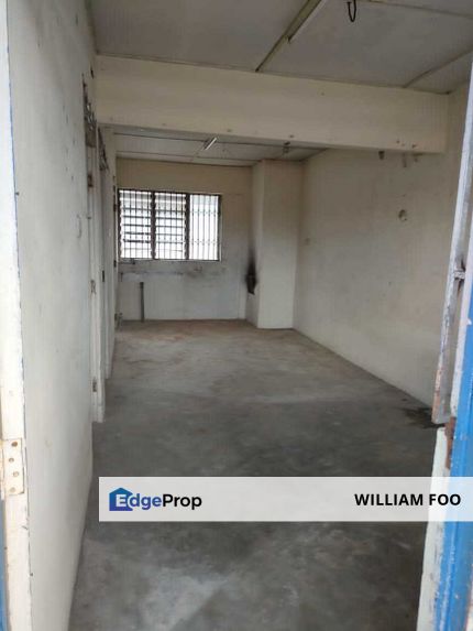 Flat Tun Aminah Skudai 2 Bed 1 Bath Unfurnish Sale, Johor, Johor Bahru