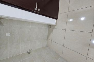 KSL Avery Park @ Taman Rinting New Studio For Sale