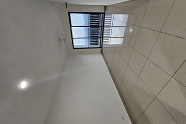 KSL Avery Park @ Taman Rinting New Studio For Sale