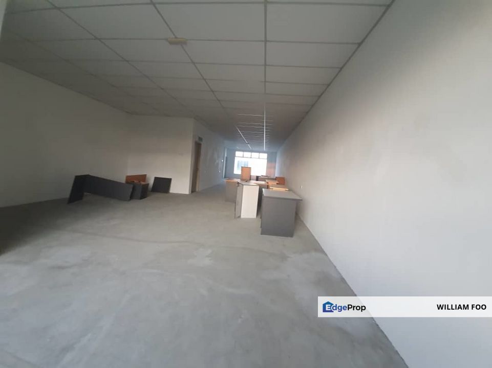 Sime Darby Pasir Gudang 3 Storey Shop Partial Rent, Johor, Pasir Gudang