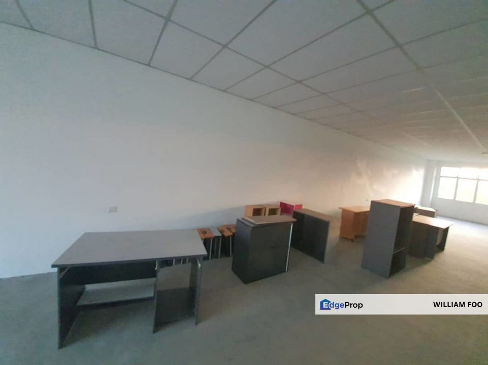 Sime Darby Pasir Gudang 3 Storey Shop Partial Rent, Johor, Pasir Gudang