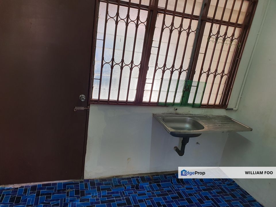 Permas Jaya 2Storey 2Bed Unfurnish Below Mkt Rent, Johor, Permas Jaya/Senibong