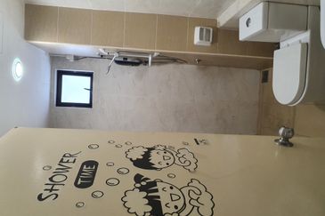 D'Summit Residences @ Kempas Utama