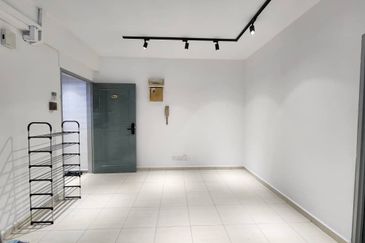 Bangunan Duta Impian (The Embassy Suites)