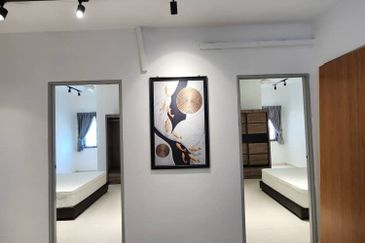 Bangunan Duta Impian (The Embassy Suites)