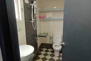 Bangunan Duta Impian (The Embassy Suites)