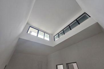 KSL PULAI BESTARI 4 BED 4 BATH BRAND NEW FOR SALE