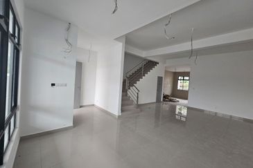 KSL PULAI BESTARI 4 BED 4 BATH BRAND NEW FOR SALE