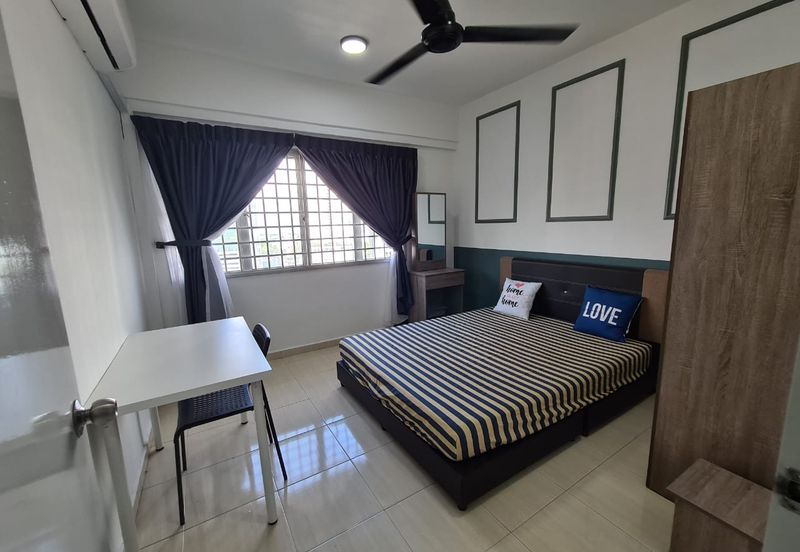 Bangunan Duta Impian (The Embassy Suites)