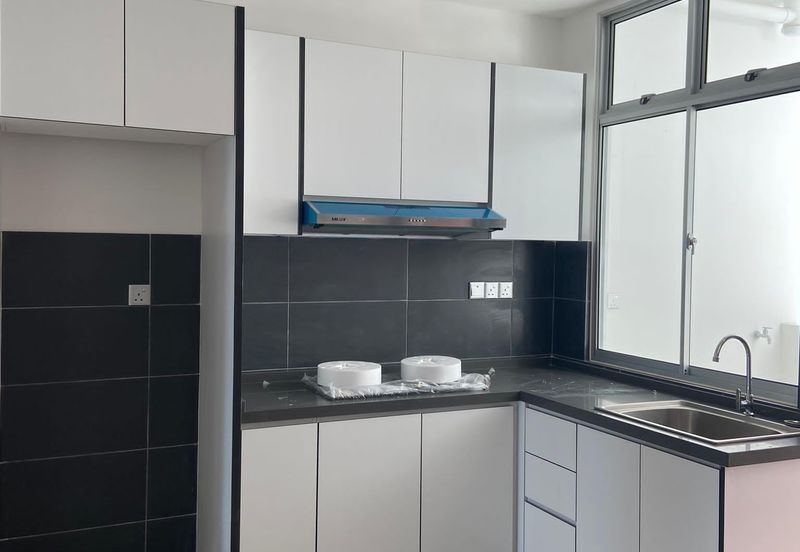 SKS Habitat Apartment, Larkin