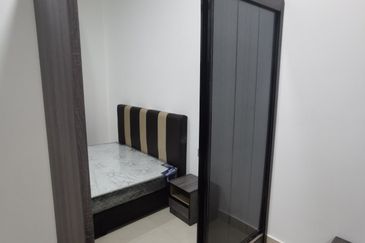 SKS Habitat Apartment, Larkin