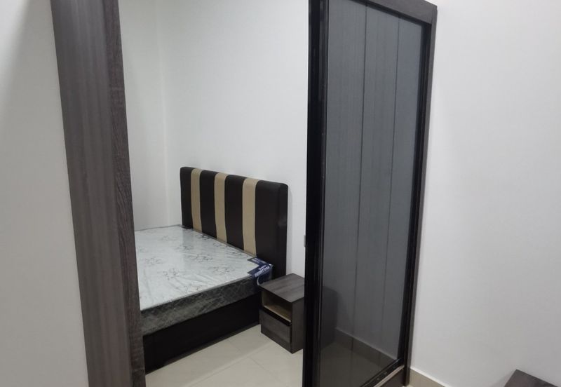 SKS Habitat Apartment, Larkin