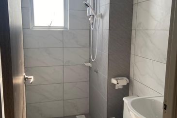 SKS Habitat Apartment, Larkin