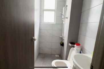 SKS Habitat Apartment, Larkin