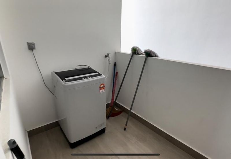 SKS Habitat Apartment, Larkin