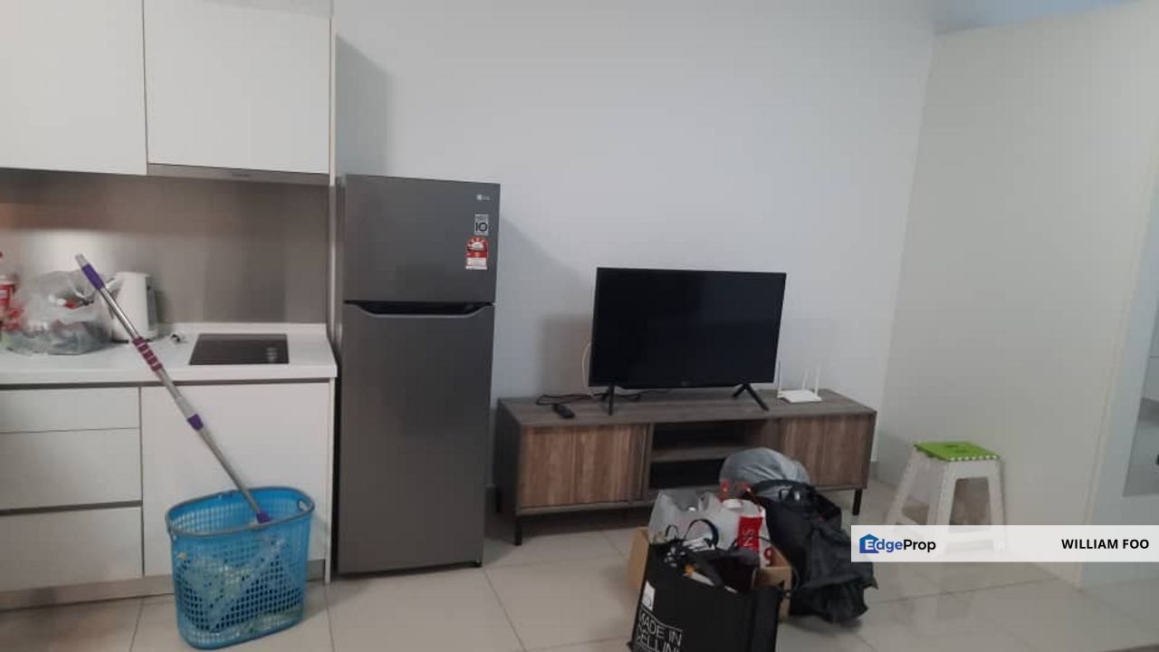 Twin Galaxy Studio Fully Furnish WIFI Low Depo Ren, Johor, Johor Bahru