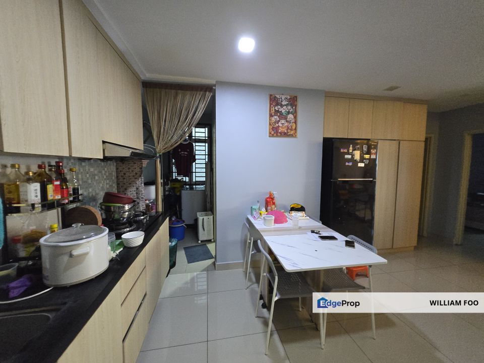 D'ambience @ Permas 2 Bed 2 Bath Fully Furnished Nice Renovated For Sale, Johor, Permas Jaya/Senibong