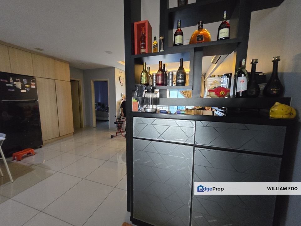 D'ambience @ Permas 2 Bed 2 Bath Fully Furnished Nice Renovated For Sale, Johor, Permas Jaya/Senibong