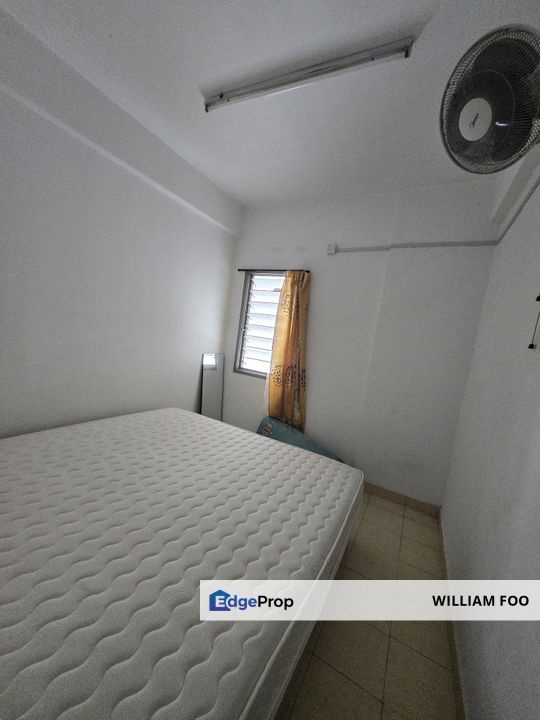Bayu Puteri 3 Near Ciq 3 Beds 2 Baths Low Deposit For Rent, Johor, Johor Bahru