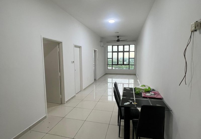 D'Summit Residences @ Kempas Utama