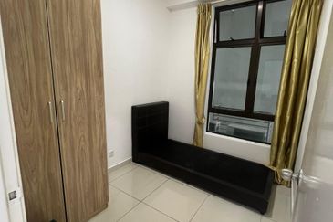 D'Summit Residences @ Kempas Utama