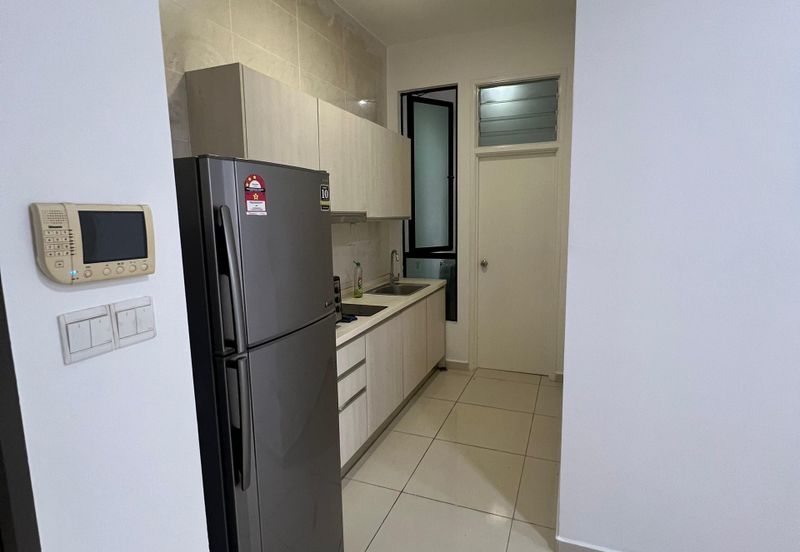 D'Summit Residences @ Kempas Utama