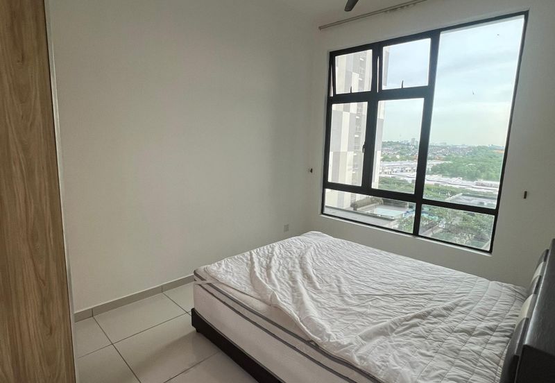 D'Summit Residences @ Kempas Utama