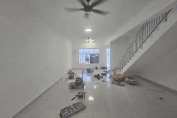 Erica @ Meridin East