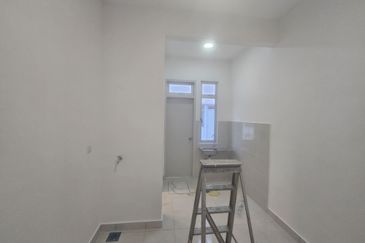 Erica @ Meridin East