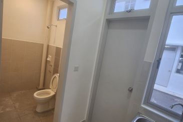 Erica @ Meridin East