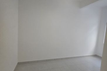 Erica @ Meridin East