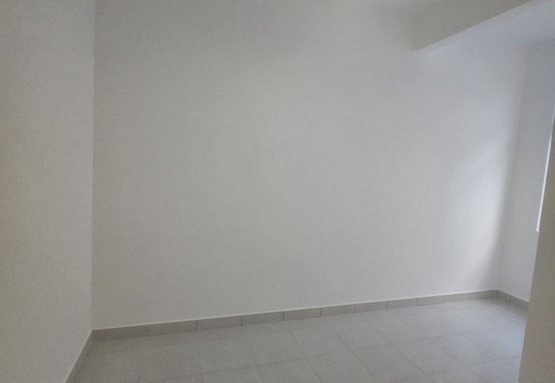 Erica @ Meridin East