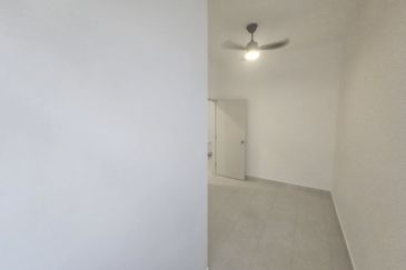 Erica @ Meridin East