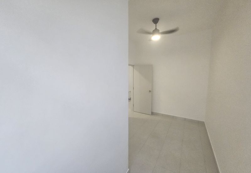 Erica @ Meridin East