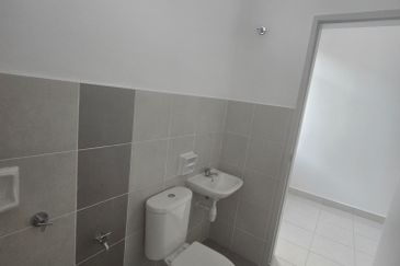 Erica @ Meridin East