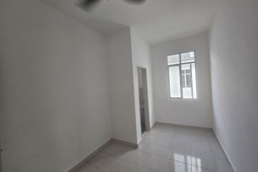 Erica @ Meridin East