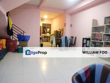 Scientex @ Senai 2 Storey Terrace House 4 Beds 3 Baths Basic Furnished Nice Unit For Sale, Johor, Senai