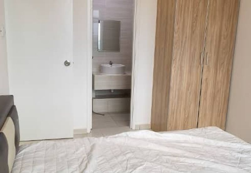 D'Summit Residences @ Kempas Utama