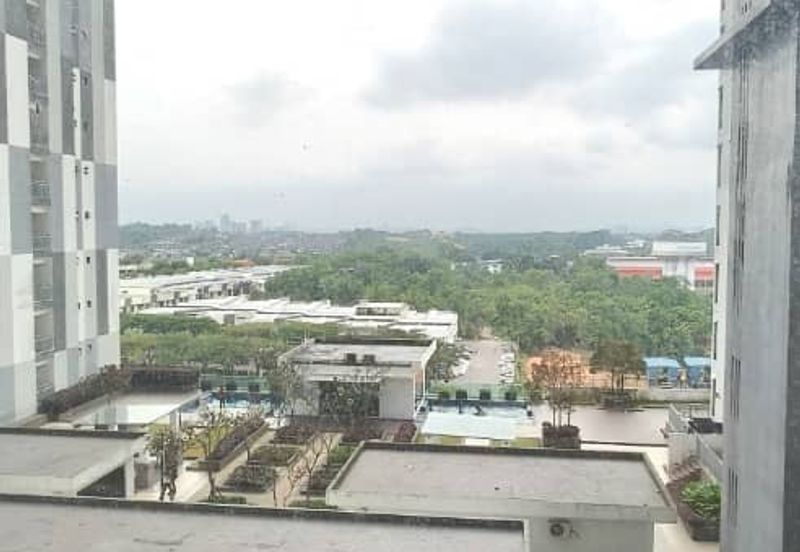 D'Summit Residences @ Kempas Utama