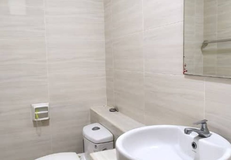 D'Summit Residences @ Kempas Utama