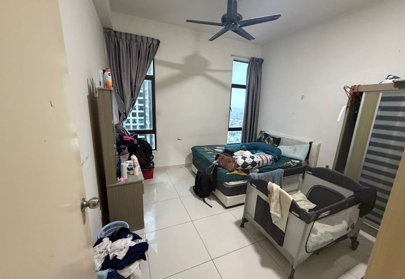 D'Summit Residences @ Kempas Utama