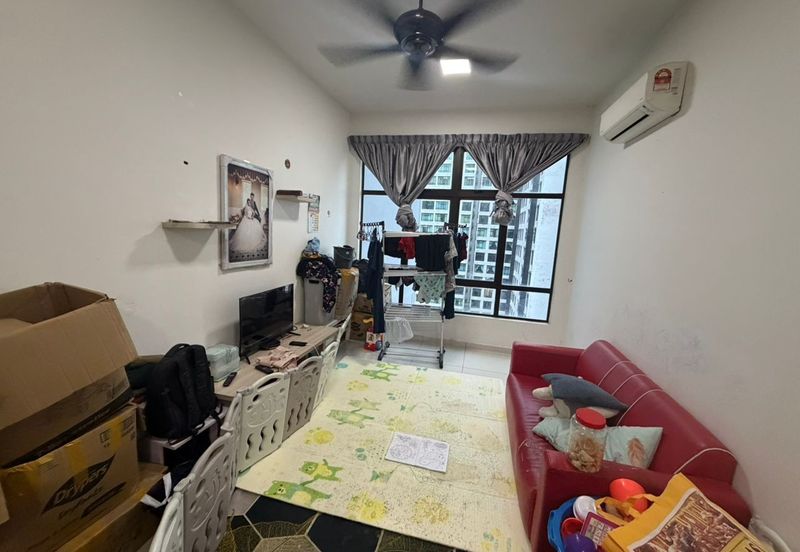 D'Summit Residences @ Kempas Utama