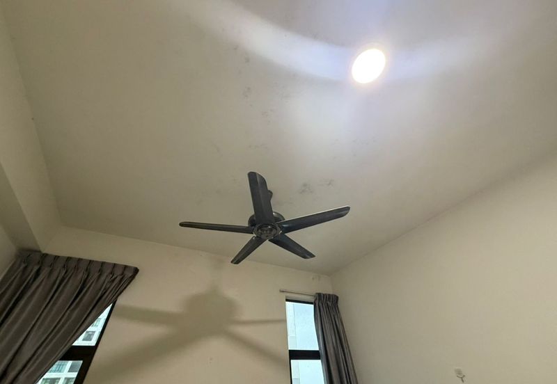 D'Summit Residences @ Kempas Utama