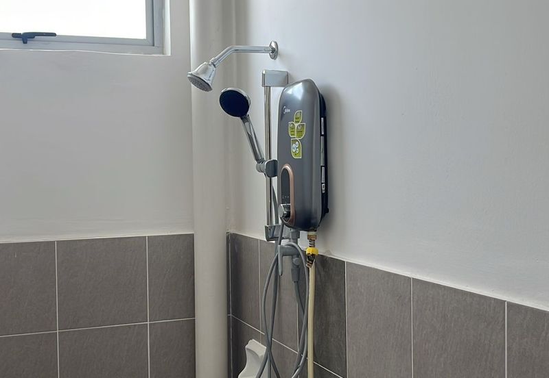 Erica @ Meridin East