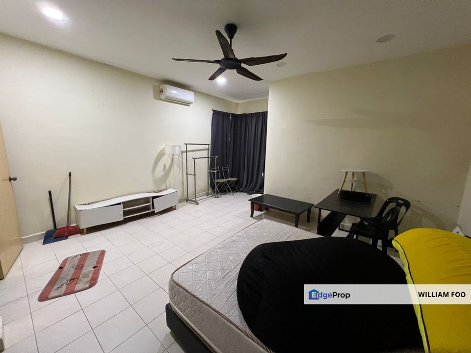 Seri Alam 2 Storey 4 Beds Partial Furnished Lowest Market For Rent, Johor, Johor Bahru