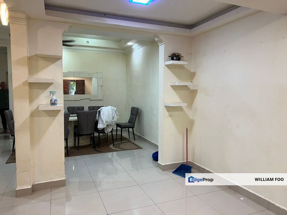 Seri Alam 2 Storey 4 Beds Partial Furnished Lowest Market For Rent, Johor, Johor Bahru