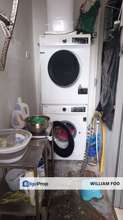 Bayu Puteri 3 @ Taman Bayu Near CIQ 3 Bedrooms Partial / Fully Furnished For Sale, Johor, Johor Bahru