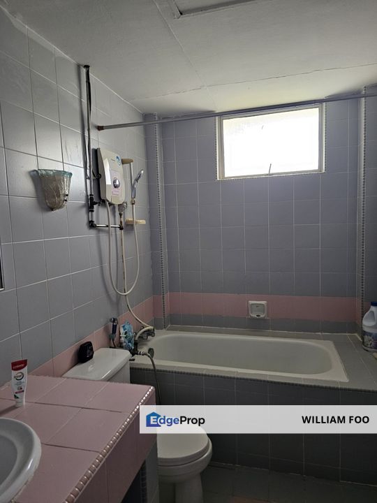 Country Tower @ Seri Alam 3 Bed Fully Furnished Best Valued Big Space Sale, Johor, Masai