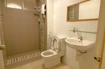 The Zest @ Kinrara 9