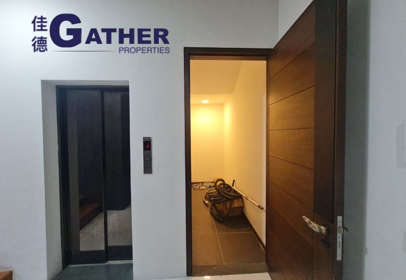 The Light Collection IV